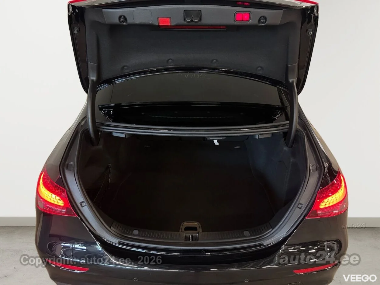 Mercedes-Benz E220 4matic AMG 2 143kW