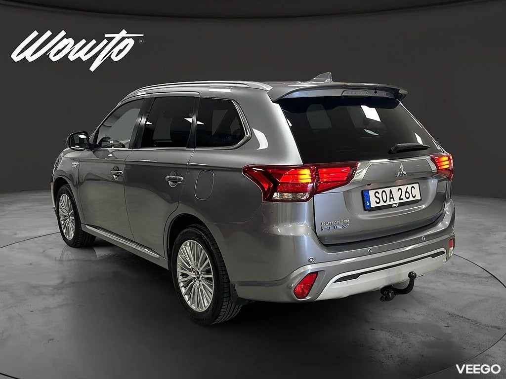 Mitsubishi Outlander PHEV AWD Business X / Skinn / 360 99kW