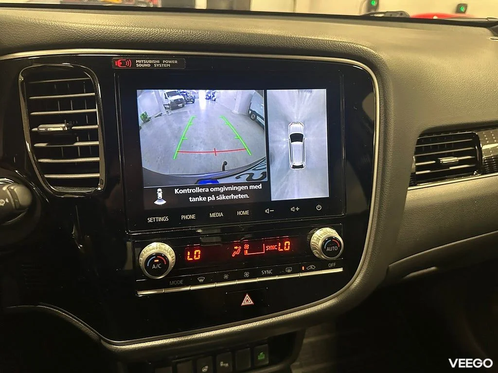 Mitsubishi Outlander PHEV AWD Business X / Skinn / 360 99kW