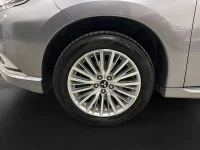 Mitsubishi Outlander PHEV AWD Business X / Skinn / 360 99kW thumbnail