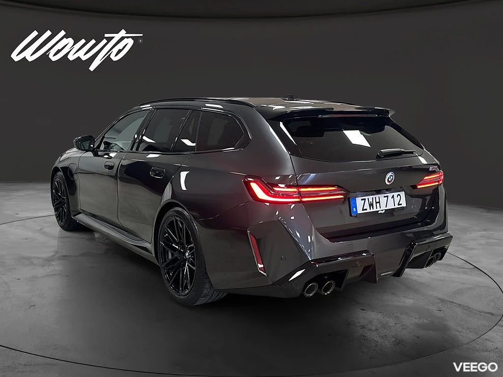 BMW M5 Touring xDrive Steptronic 727hk /Panorama / B&W /Moms 535kW