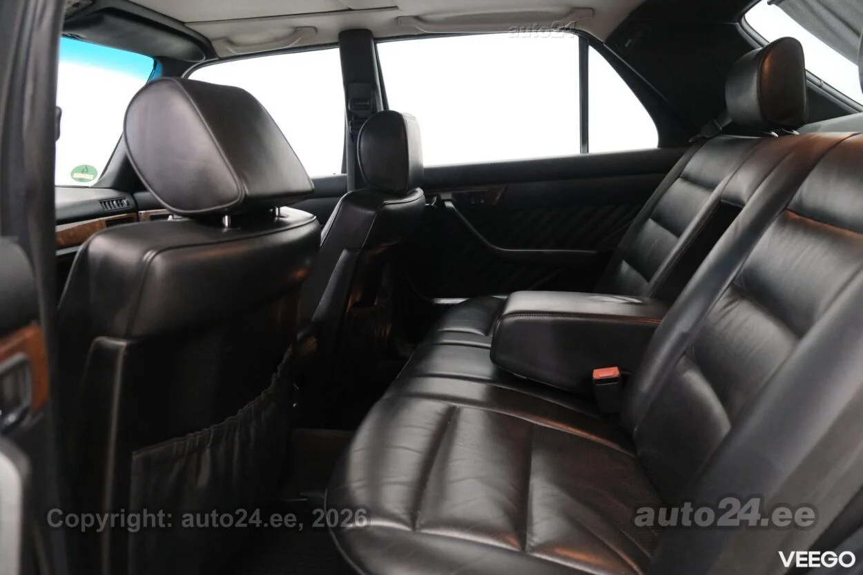 Mercedes-Benz S560 - 5.6 220kW