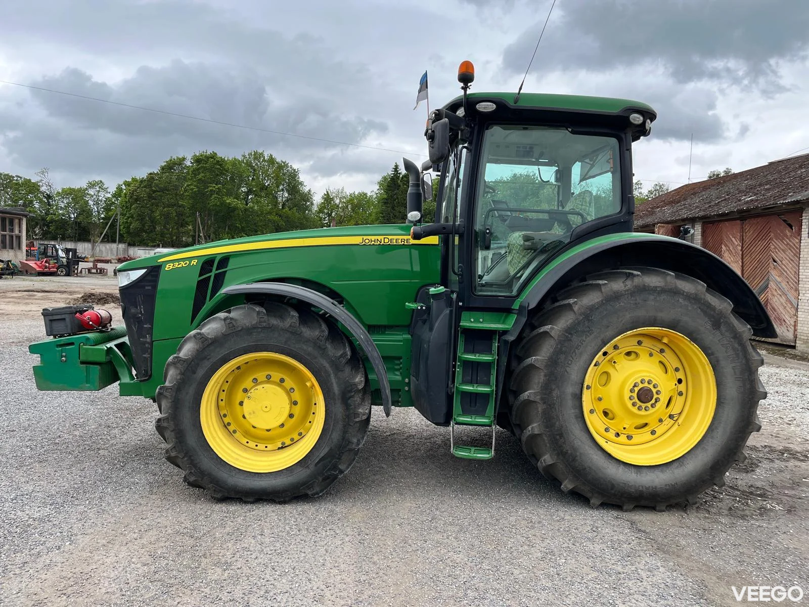John Deere 8320 261kW