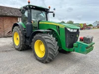 John Deere 8320 261kW thumbnail