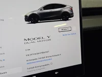 Tesla Model Y Premium Long Range Dual Motor AWD 378kW thumbnail