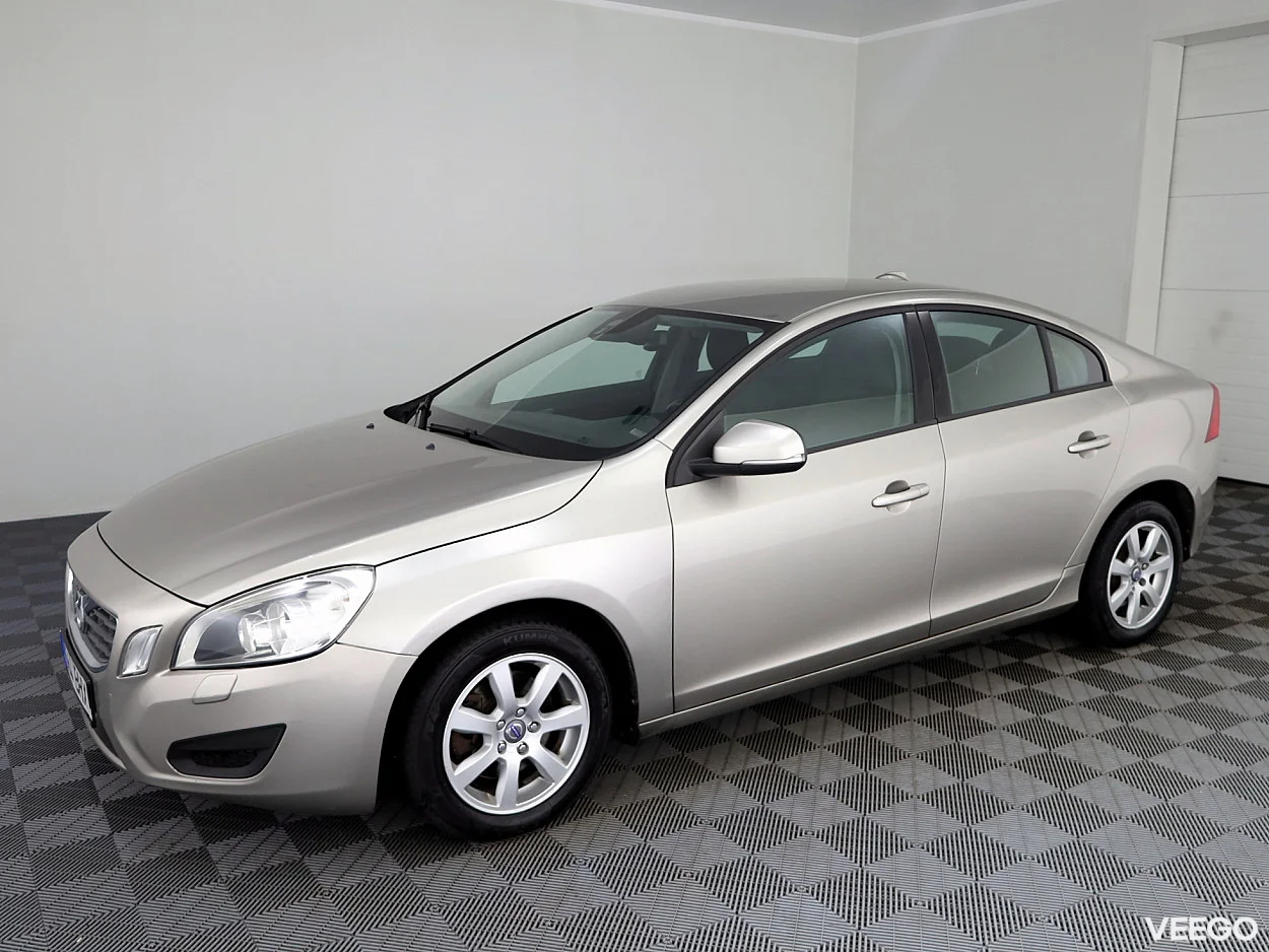 Volvo S60 1.6 110kW