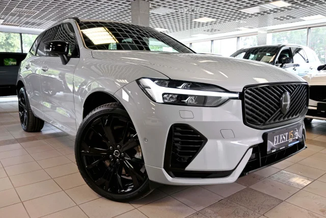 Image of Volvo XC60 AWD T8 B&W ULTRA BLACK INTELLI FULL 2 335kW