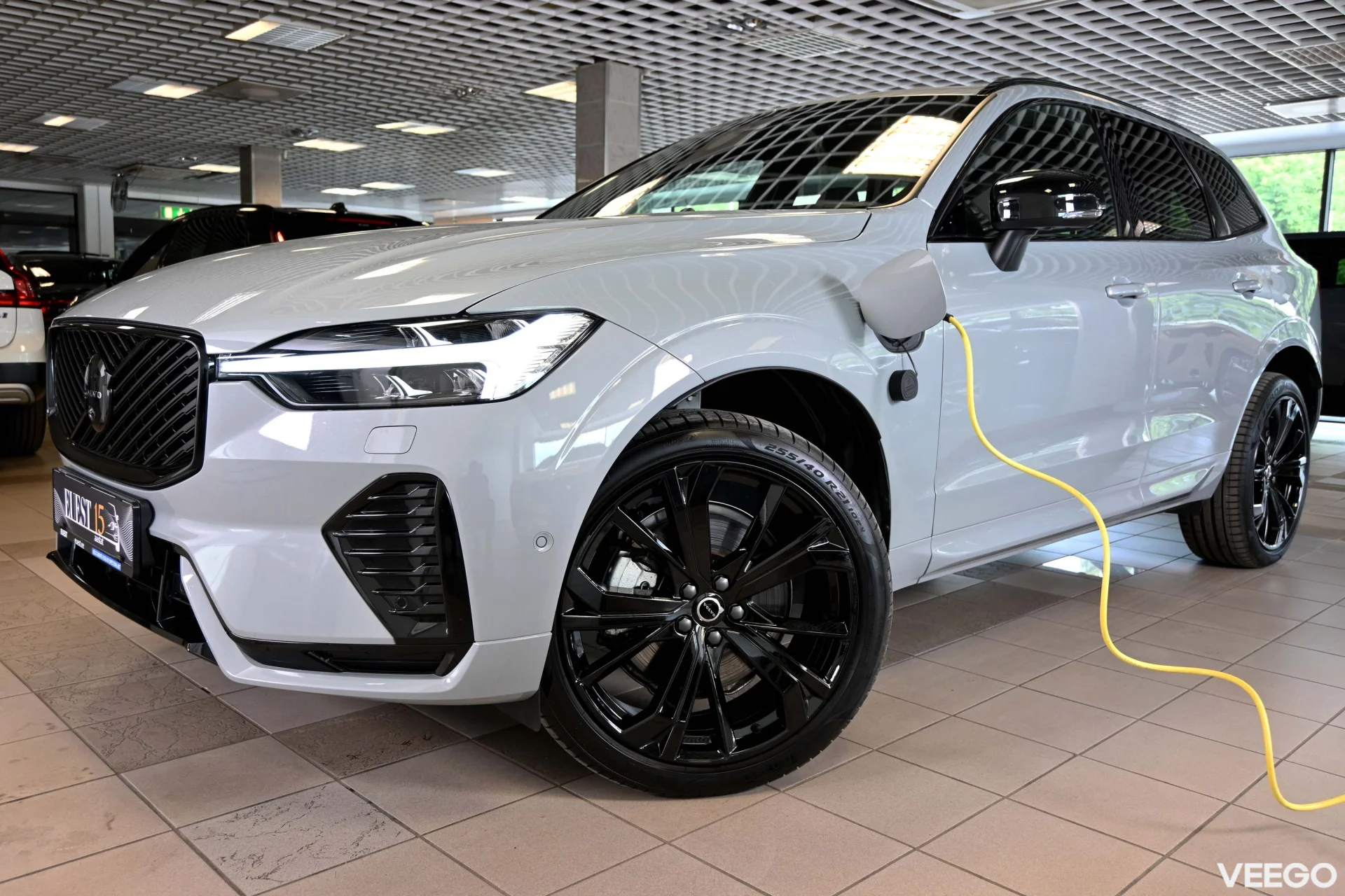 Volvo XC60 AWD T8 B&W ULTRA BLACK INTELLI FULL 2 335kW