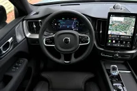 Volvo XC60 AWD T8 B&W ULTRA BLACK INTELLI FULL 2 335kW thumbnail