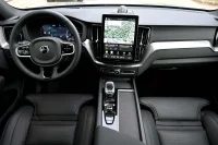 Volvo XC60 AWD T8 B&W ULTRA BLACK INTELLI FULL 2 335kW thumbnail