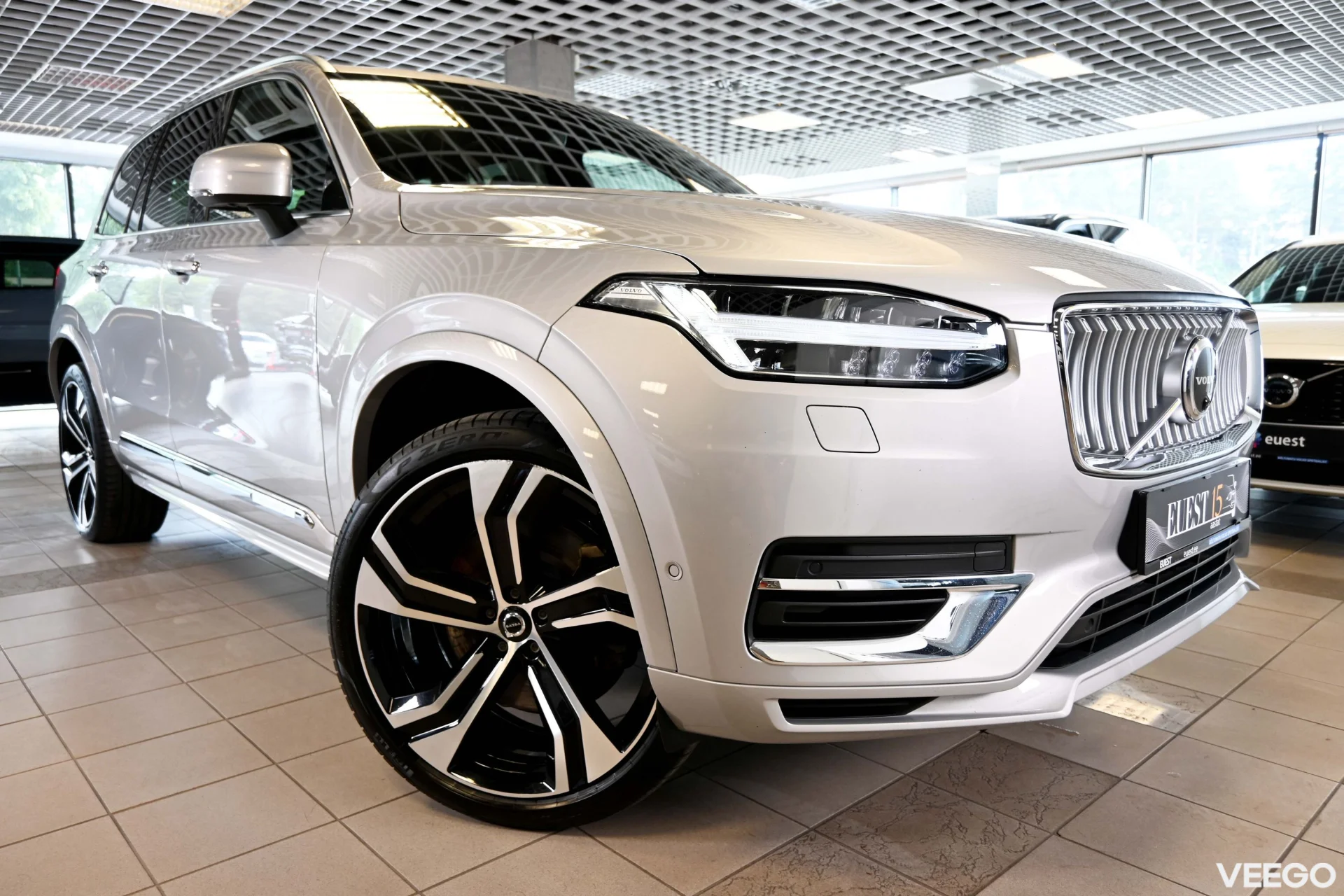 Volvo XC90 AWD H&K ULTIMATE BRIGHT XENIUM INTELLI PRO 2 335kW