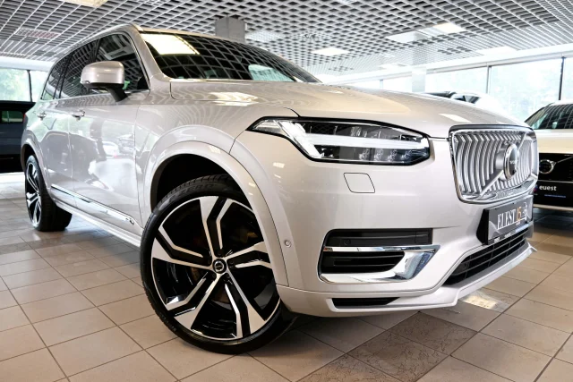 Image of Volvo XC90 AWD H&K ULTIMATE BRIGHT XENIUM INTELLI PRO 2 335kW