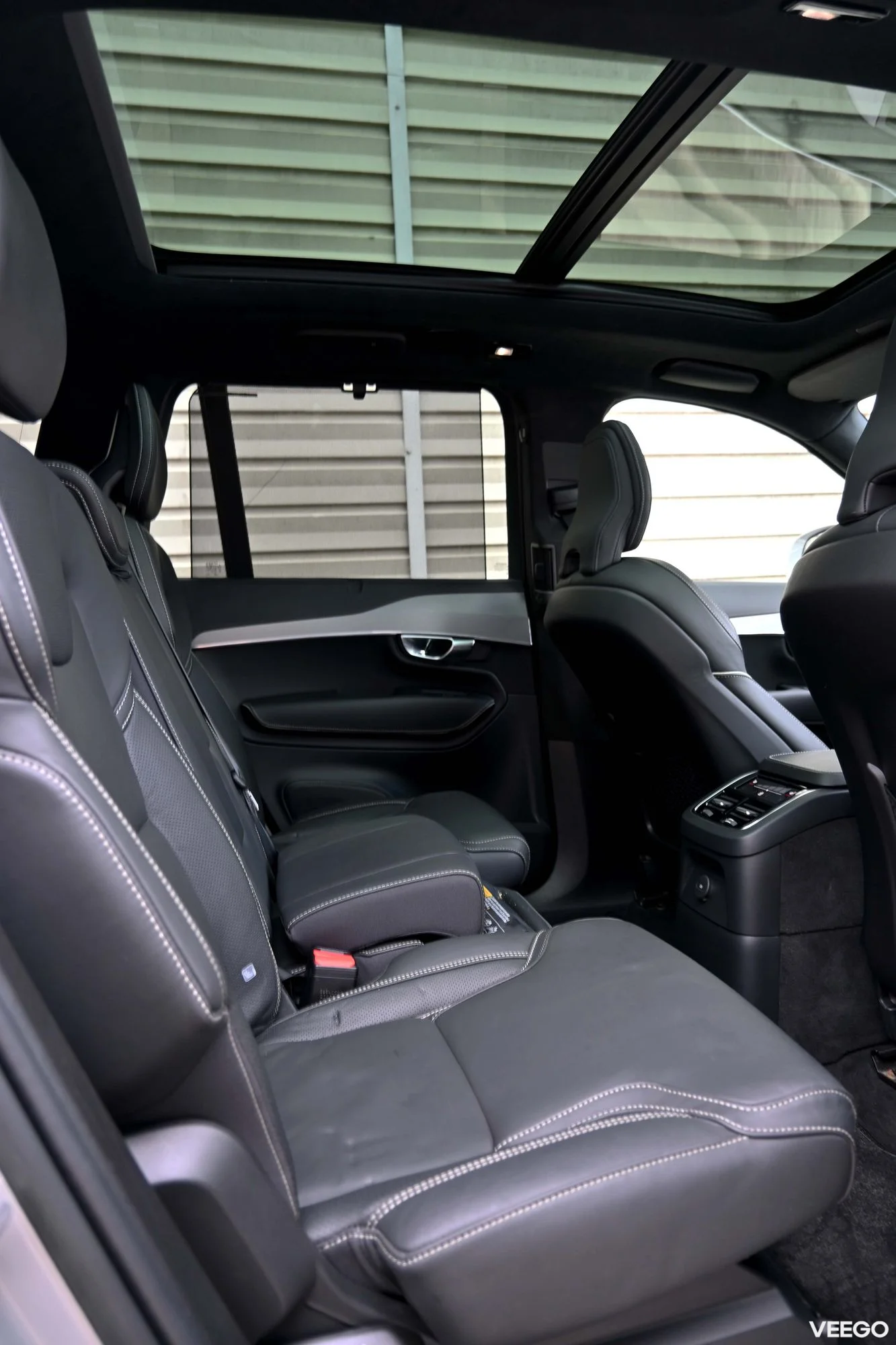 Volvo XC90 AWD H&K ULTIMATE BRIGHT XENIUM INTELLI PRO 2 335kW