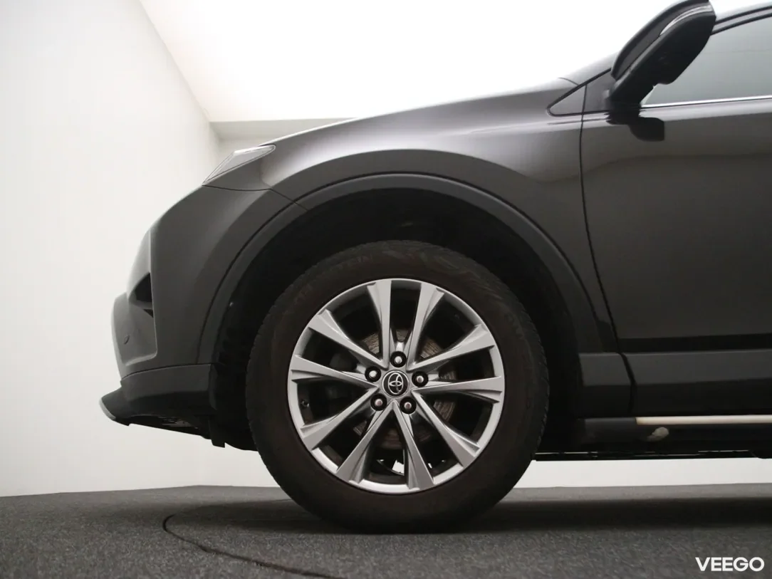 Toyota RAV4 2 145kW