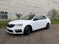 Skoda Octavia 2.0 180kW thumbnail
