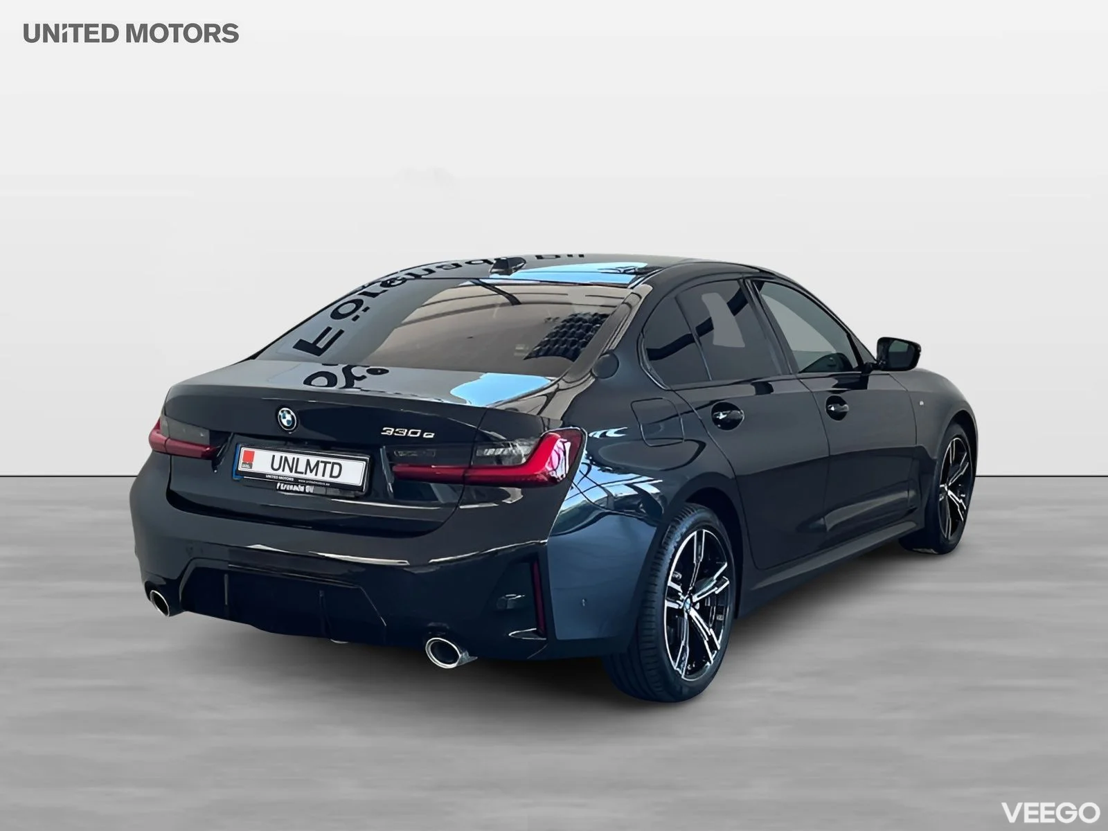 BMW 330 Sedan M Sport Drag Park Assist HiFi Rattvärme Adpt Fart 0kW