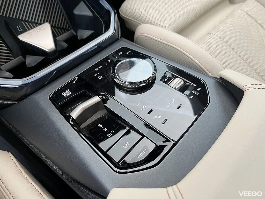 BMW X3 30e xDrive Innovation Drag H/K 20" Rattvärme ParkAssist 0kW