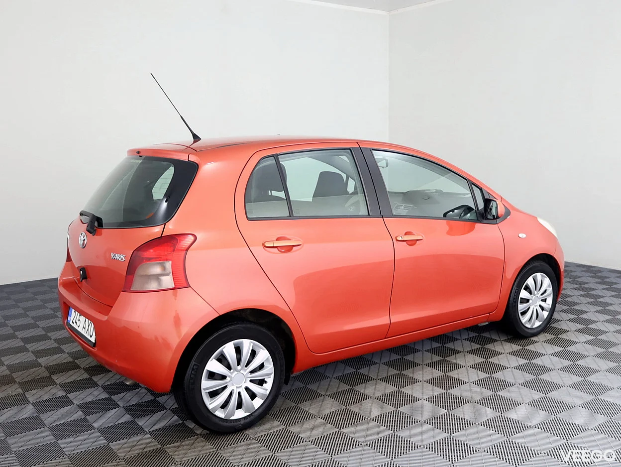 Toyota Yaris 1.3 64kW