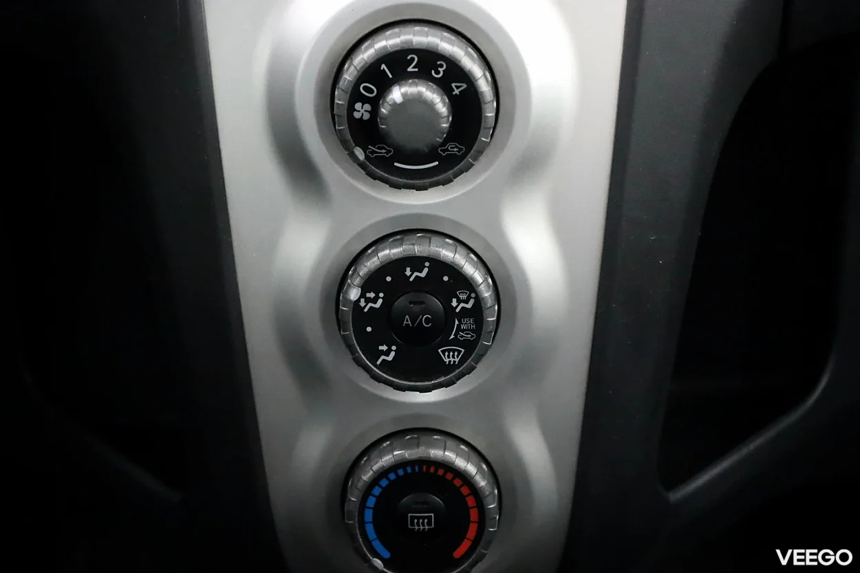 Toyota Yaris 1.3 64kW