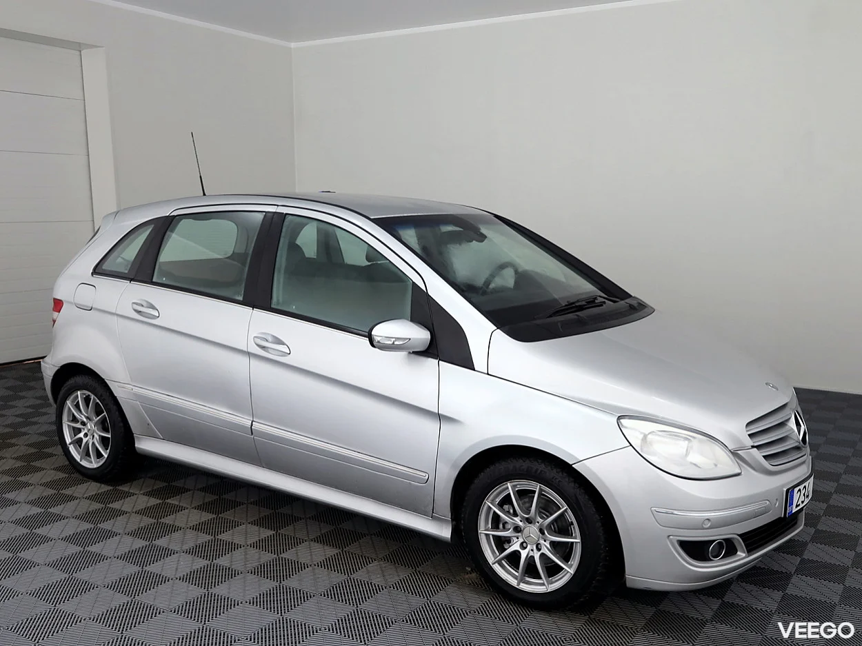 Mercedes-Benz B180 2.0 80kW