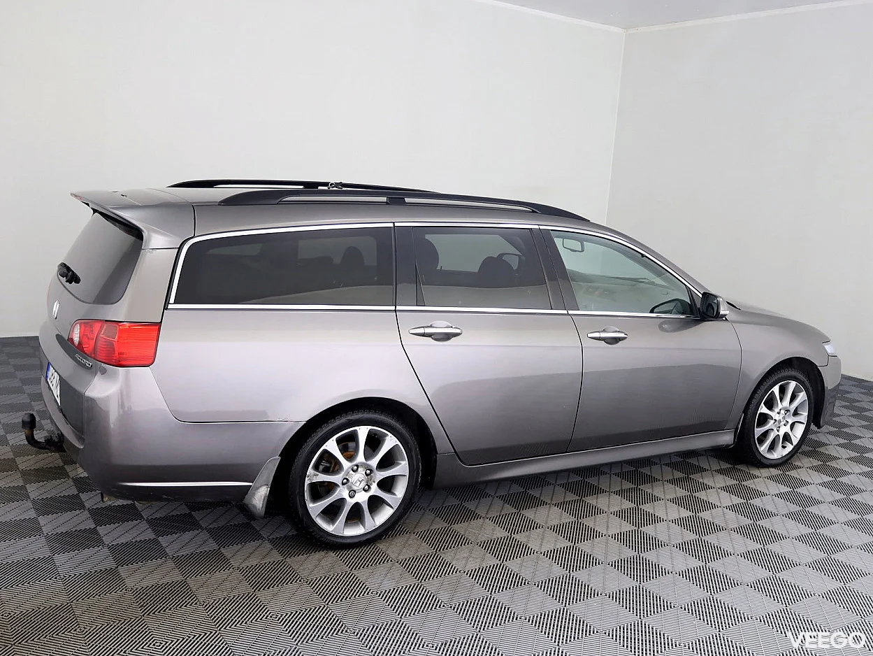 Honda Accord 2.0 114kW