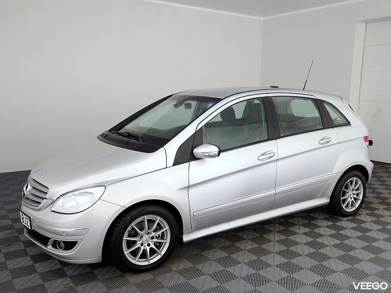 Mercedes-Benz B180 2.0 80kW