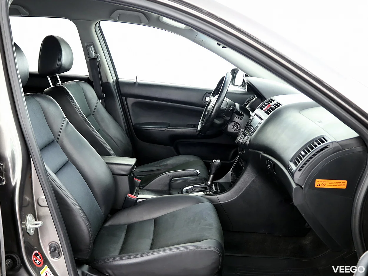 Honda Accord 2.0 114kW