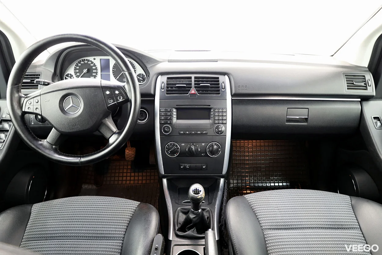 Mercedes-Benz B180 2.0 80kW