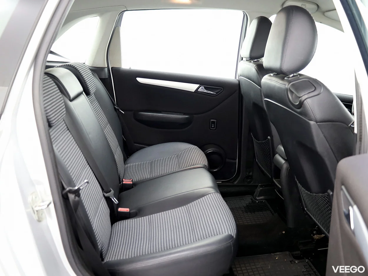 Mercedes-Benz B180 2.0 80kW