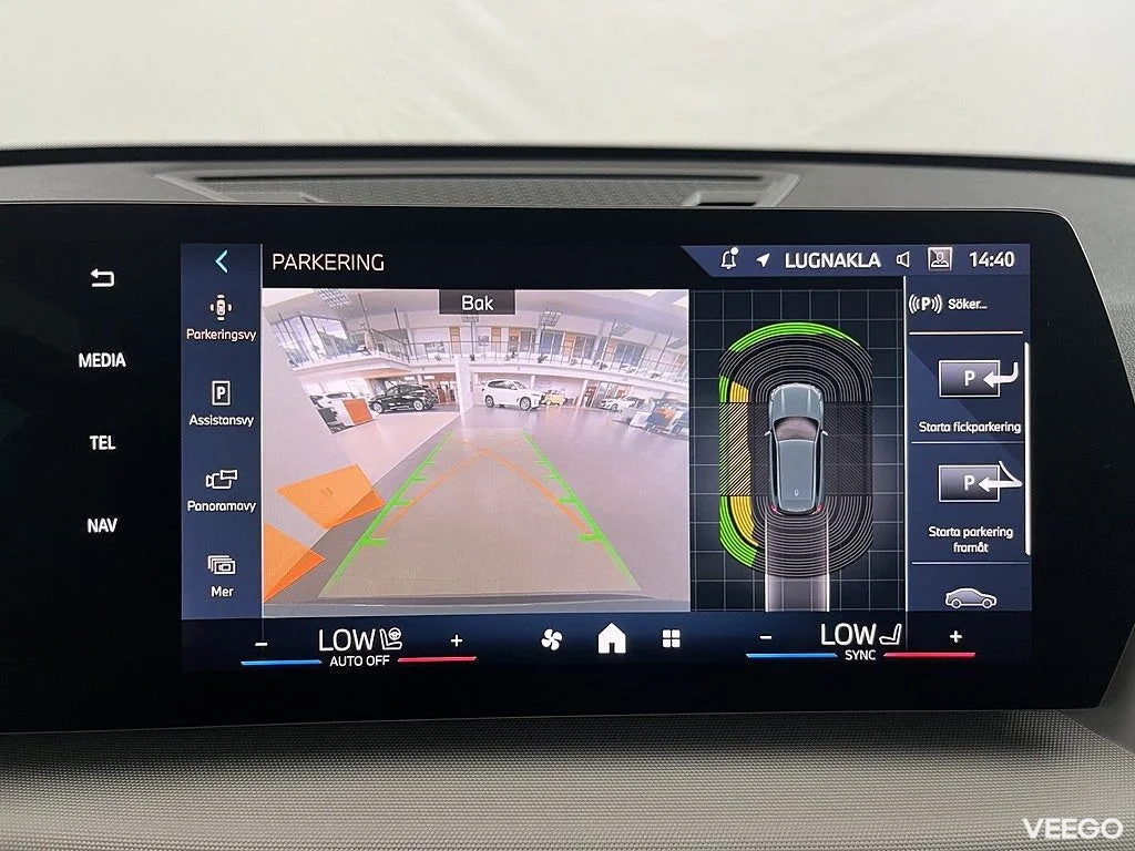 BMW iX1 eDrive20 Rattvärme Nav Dragkrok Park Assist 0kW
