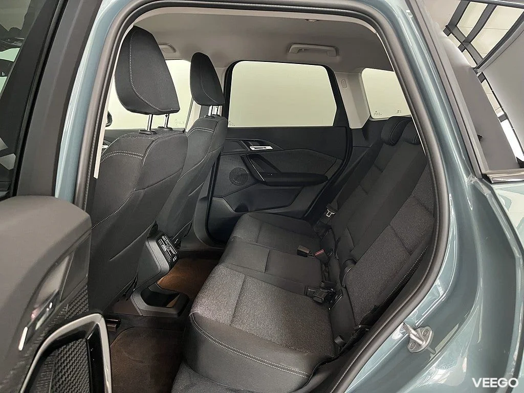 BMW iX1 eDrive20 Rattvärme Nav Dragkrok Park Assist 0kW