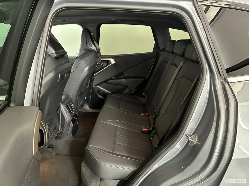 BMW X3 30e xDrive H/K Drag 20" AdptFarth Rattvärme Sportstolar 0kW