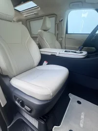 Lexus LM350H 140kW thumbnail