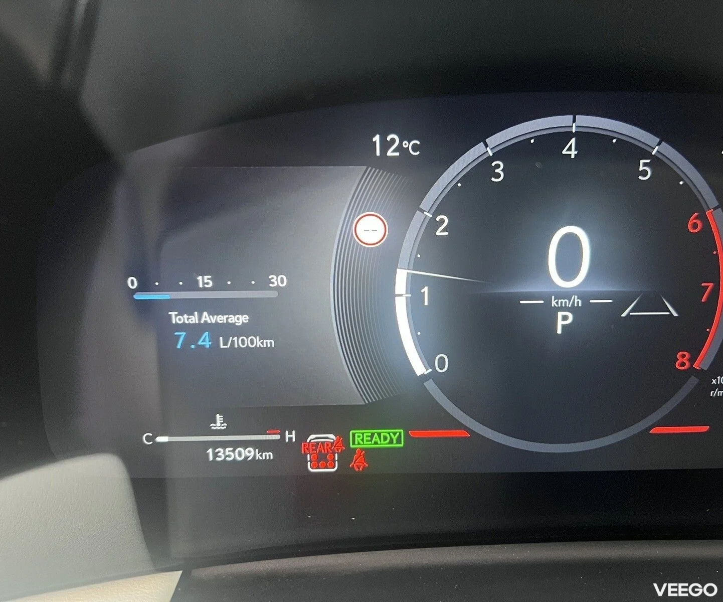 Lexus LM350H 140kW