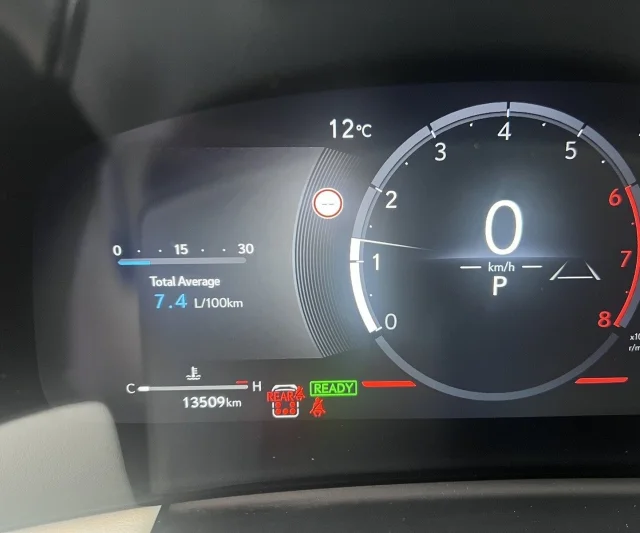 Image of Lexus LM350H 140kW