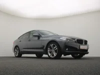 BMW 320 2 140kW thumbnail