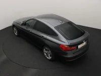 BMW 320 2 140kW thumbnail