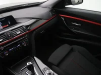 BMW 320 2 140kW thumbnail