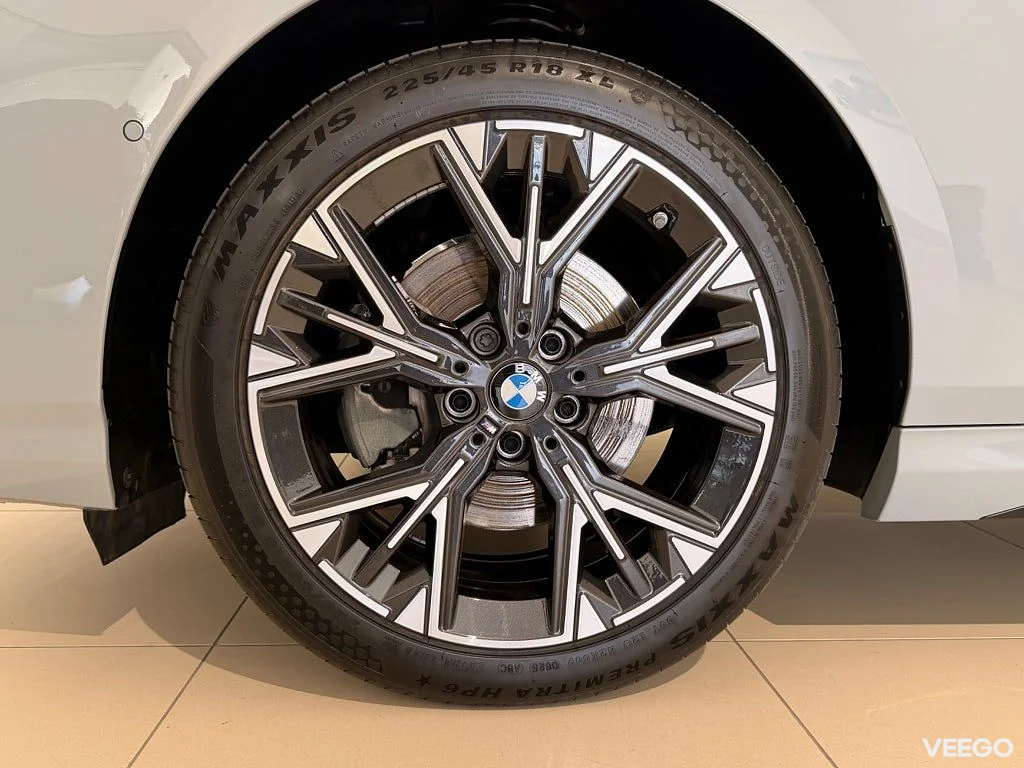 BMW 120 M-Sport interiört + exteriört, Rattvärme, Navigation 0kW