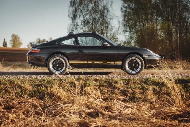 Image of Porsche 911 Carrera 4 3.4 221kW