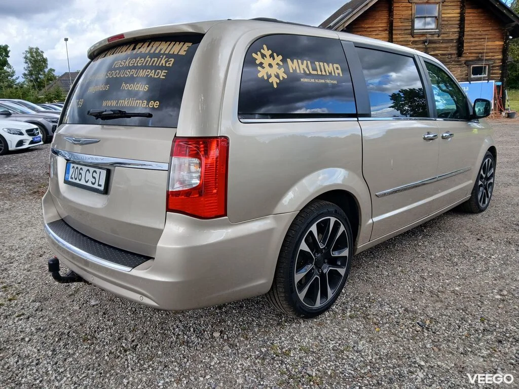 Chrysler Town & Country 3.6 211kW