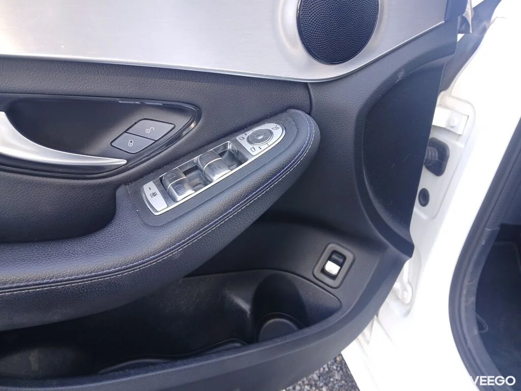 Mercedes-Benz C300 AMG Night Edition PHEV 2.0 225kW