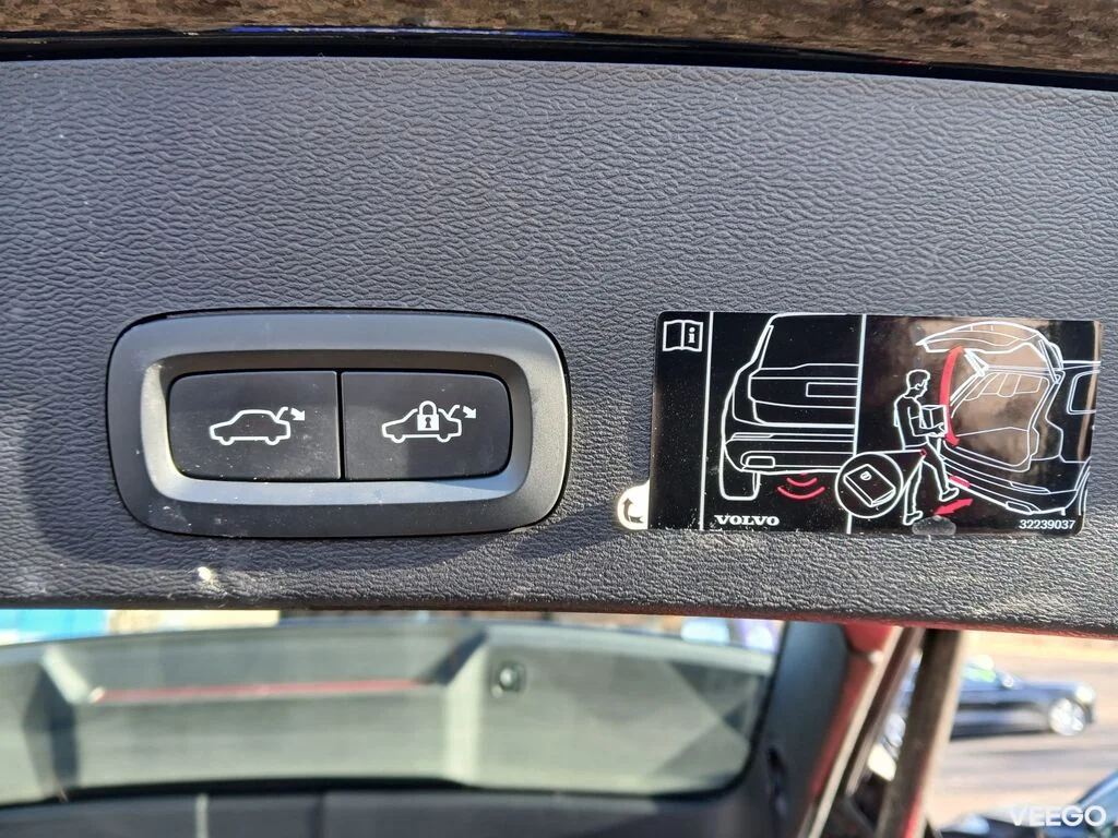 Volvo XC40 INSCRIPTION 1.5 125kW
