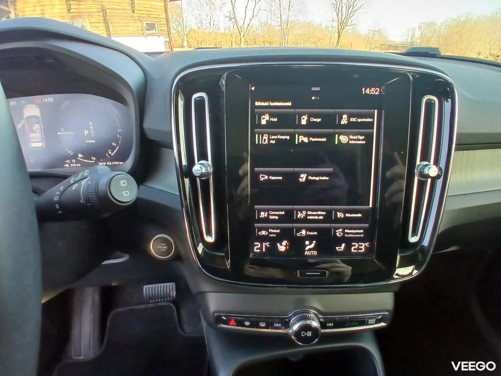 Volvo XC40 INSCRIPTION 1.5 125kW