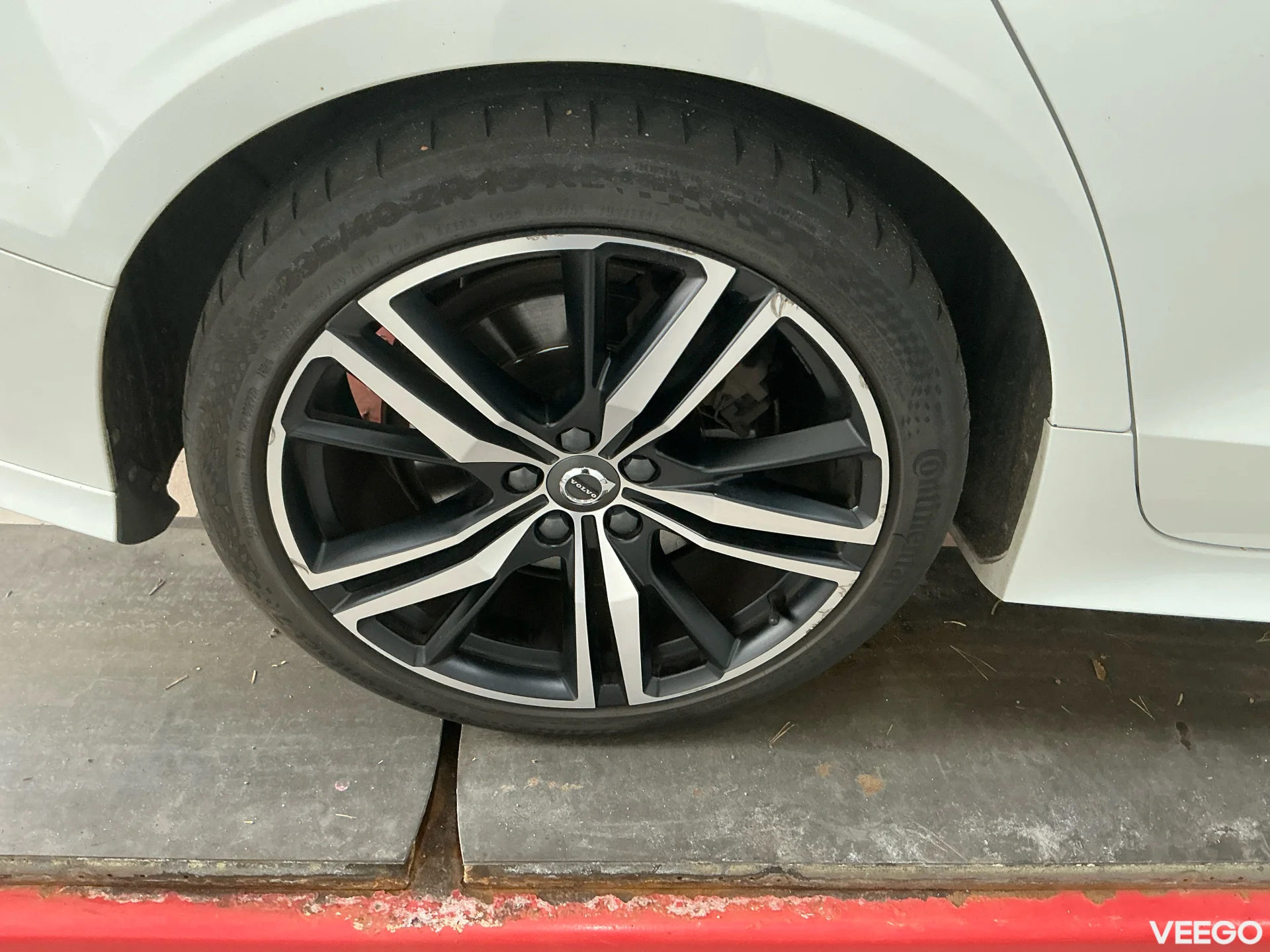 Volvo V60 T6 AWD R-DESIGN RECHARGE AWD 2.0 257kW