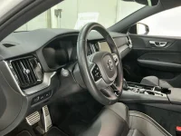 Volvo V60 T6 AWD R-DESIGN RECHARGE AWD 2.0 257kW thumbnail