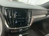 Volvo V60 T6 AWD R-DESIGN RECHARGE AWD 2.0 257kW thumbnail