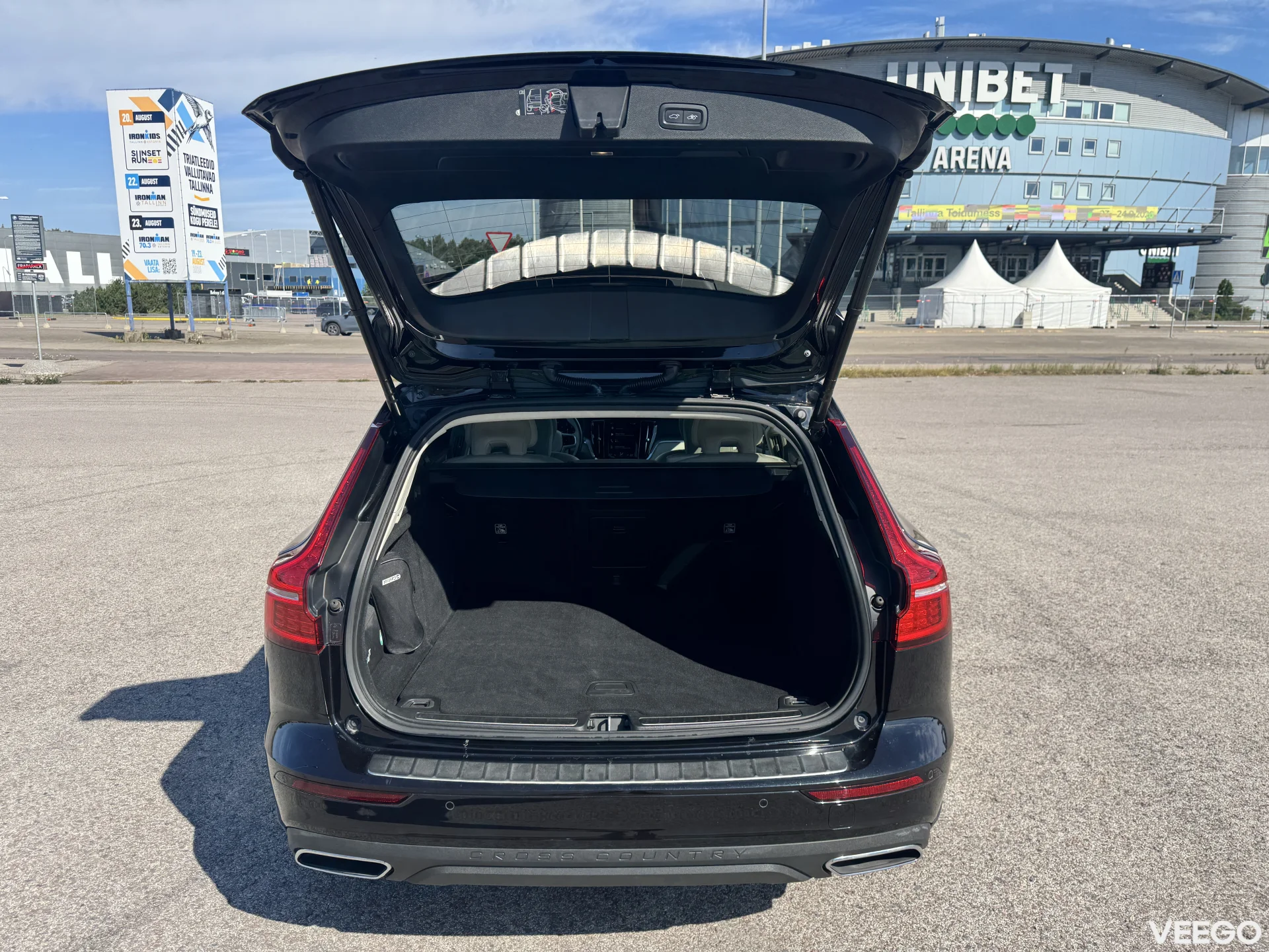 Volvo V60 Cross Country 2.0 147kW
