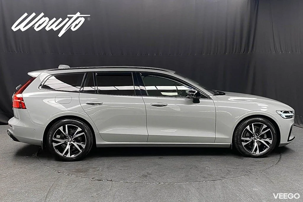 Volvo V60 B4 197HK Plus Dark /360 /H/K /Drag 145kW