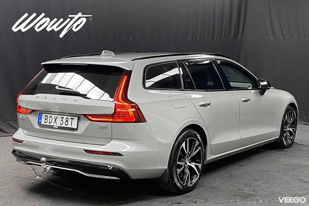 Volvo V60 B4 197HK Plus Dark /360 /H/K /Drag 145kW